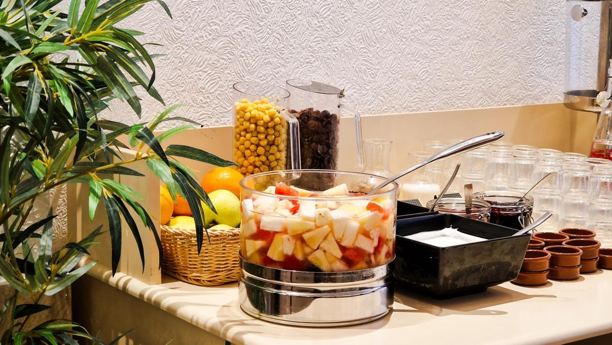 Logis Hotel Restaurant De France Сен-Женье-д'Оль Экстерьер фото