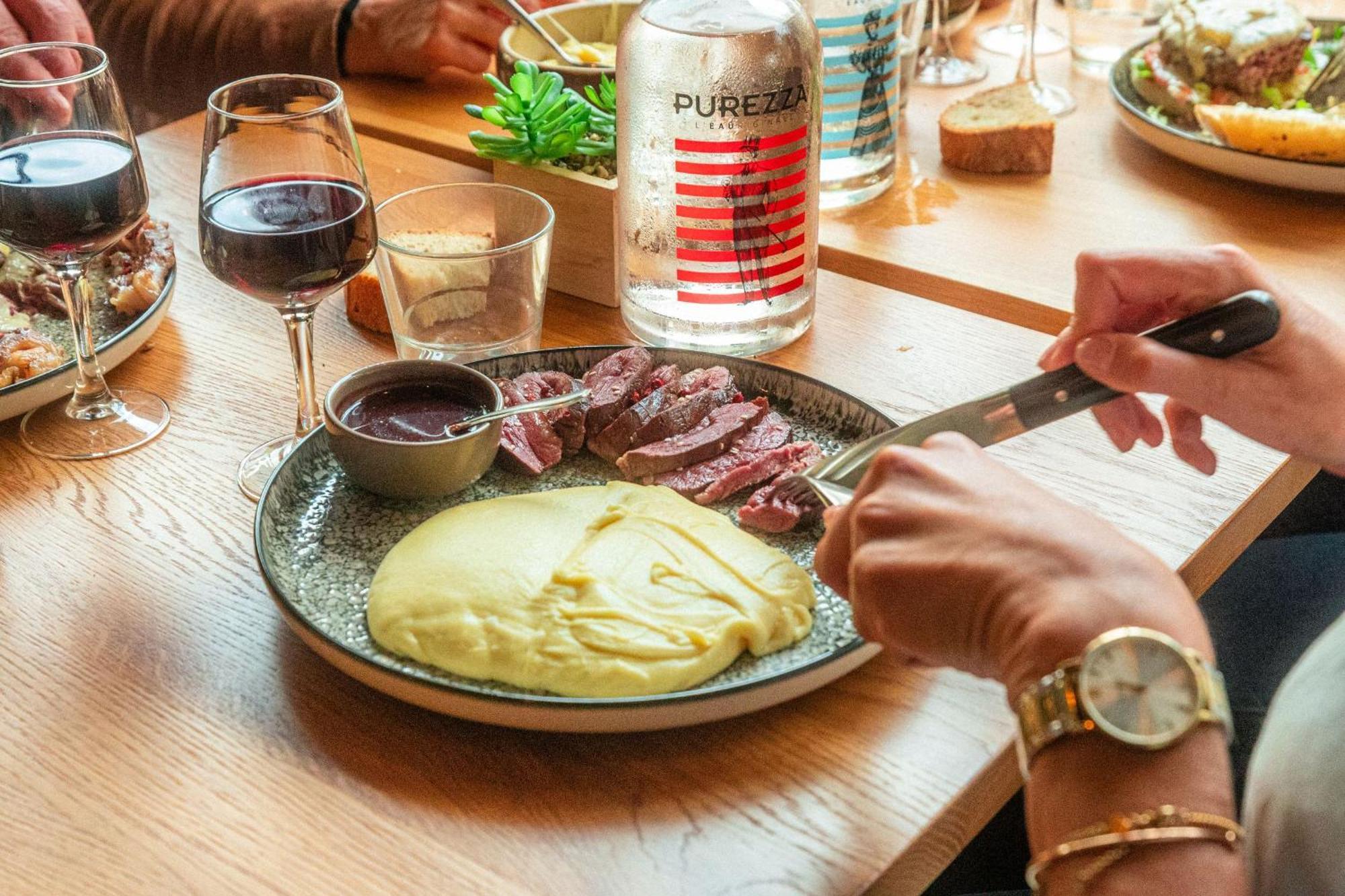 Logis Hotel Restaurant De France Сен-Женье-д'Оль Экстерьер фото